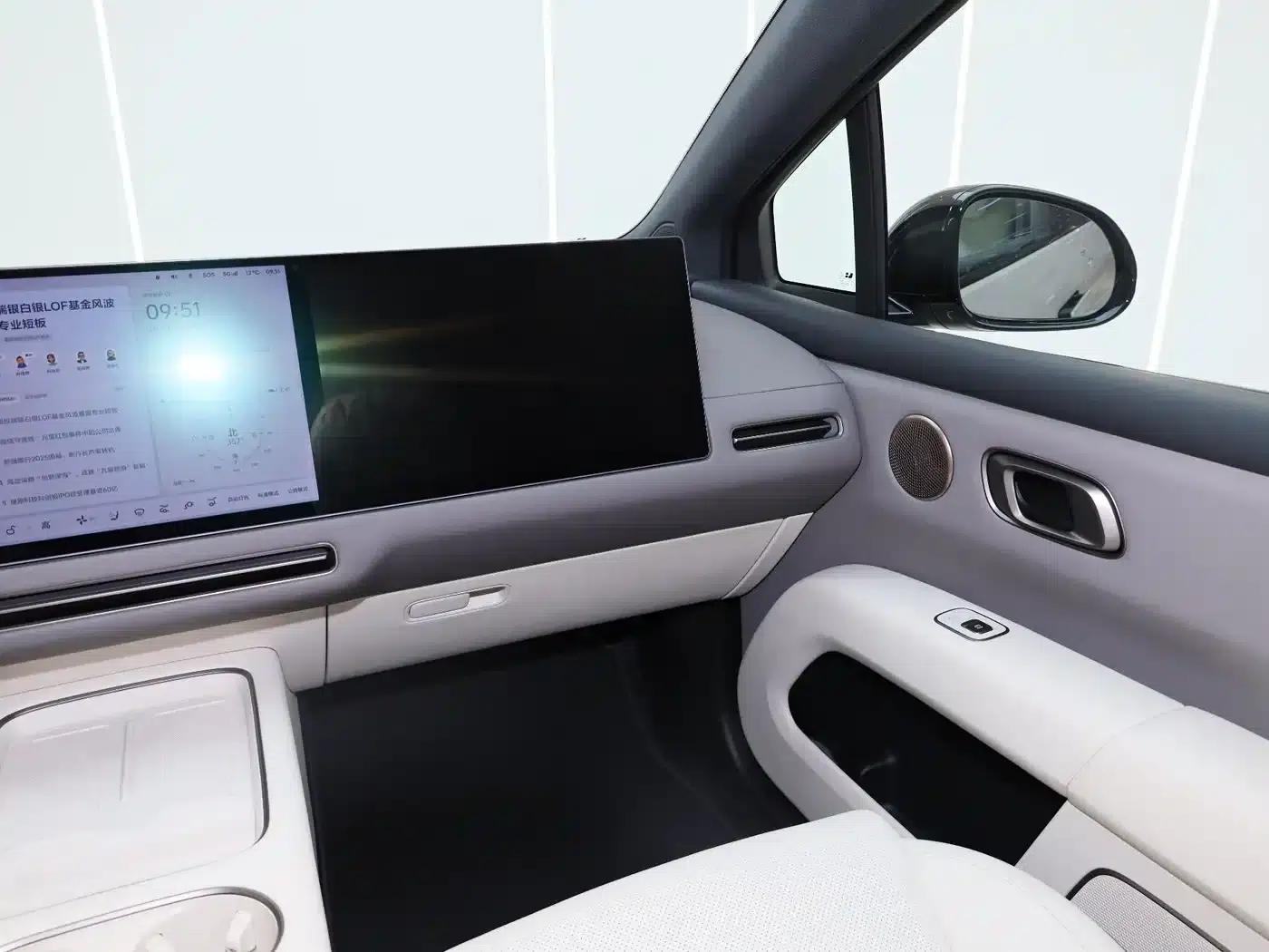Li Auto i6 2025 Two-Wheel Drive Standard Edition — миниатюра 31