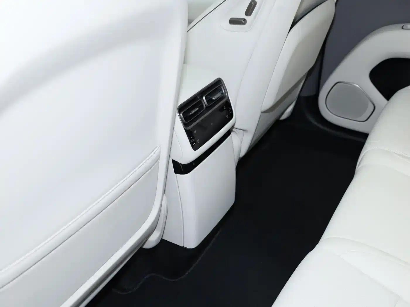 Li Auto i6 2025 Two-Wheel Drive Standard Edition — миниатюра 8