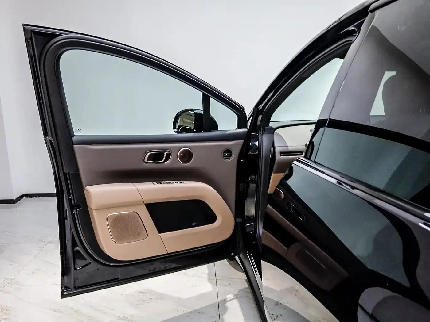Li Auto i6 2025 Two-Wheel Drive Standard Edition — миниатюра 11