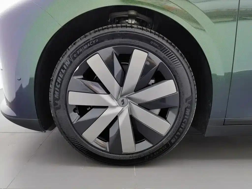 Li Auto i6 2025 AWD Standard Edition — миниатюра 17