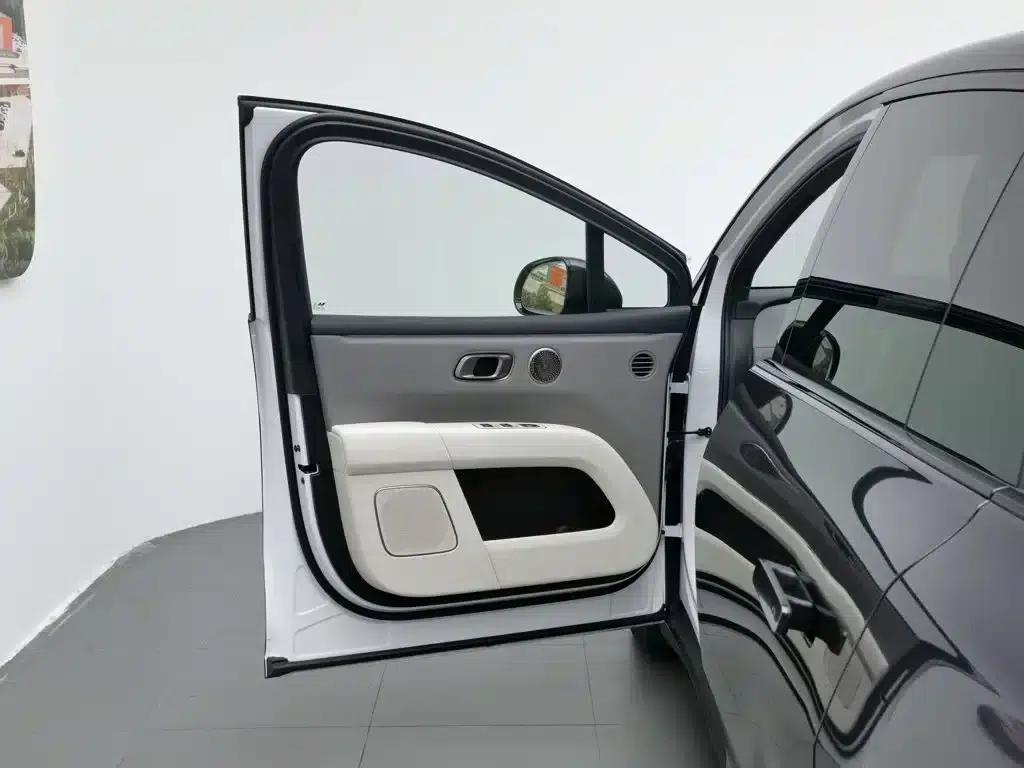 Li Auto i6 2025 AWD Standard Edition — миниатюра 8