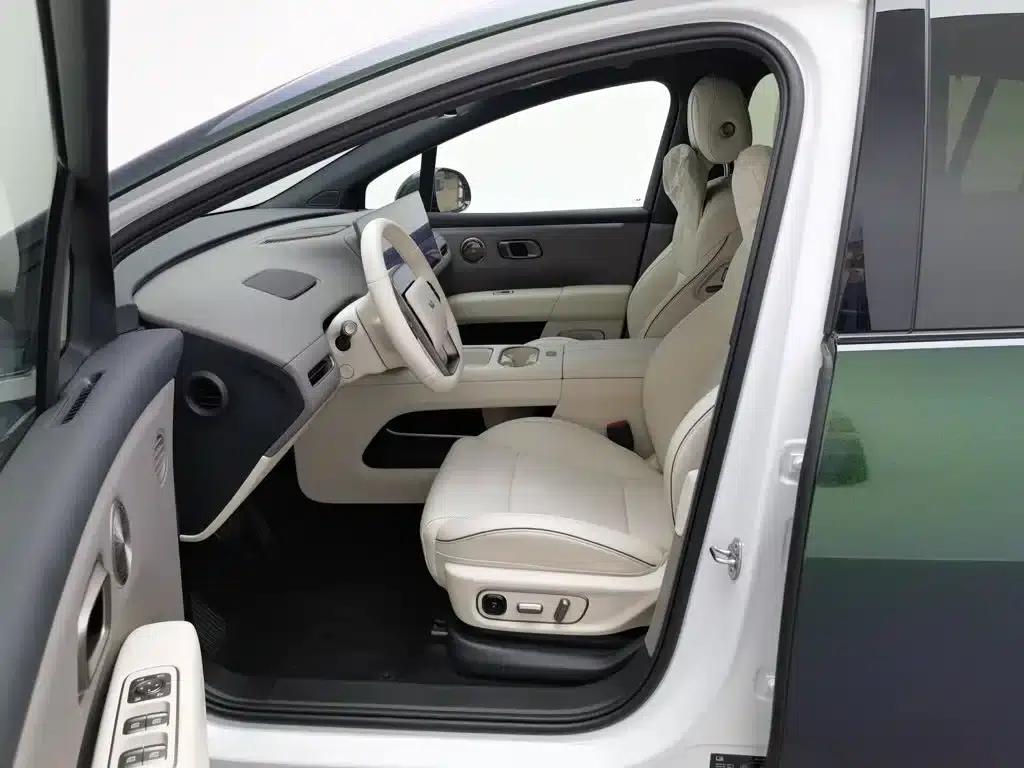 Li Auto i6 2025 AWD Standard Edition — миниатюра 10