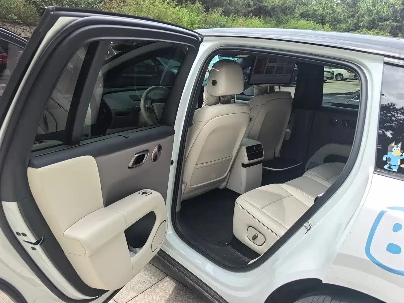 Li Auto i6 2025 Two-Wheel Drive Standard Edition — миниатюра 4