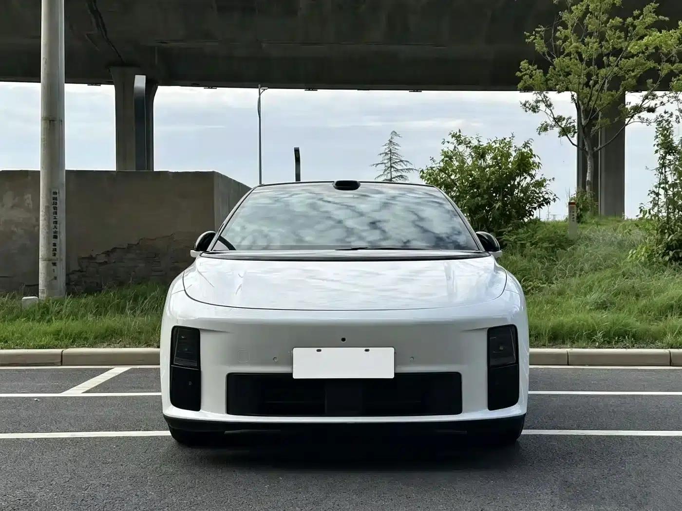 Li Auto i6 2025 Two-Wheel Drive Standard Edition — миниатюра 2