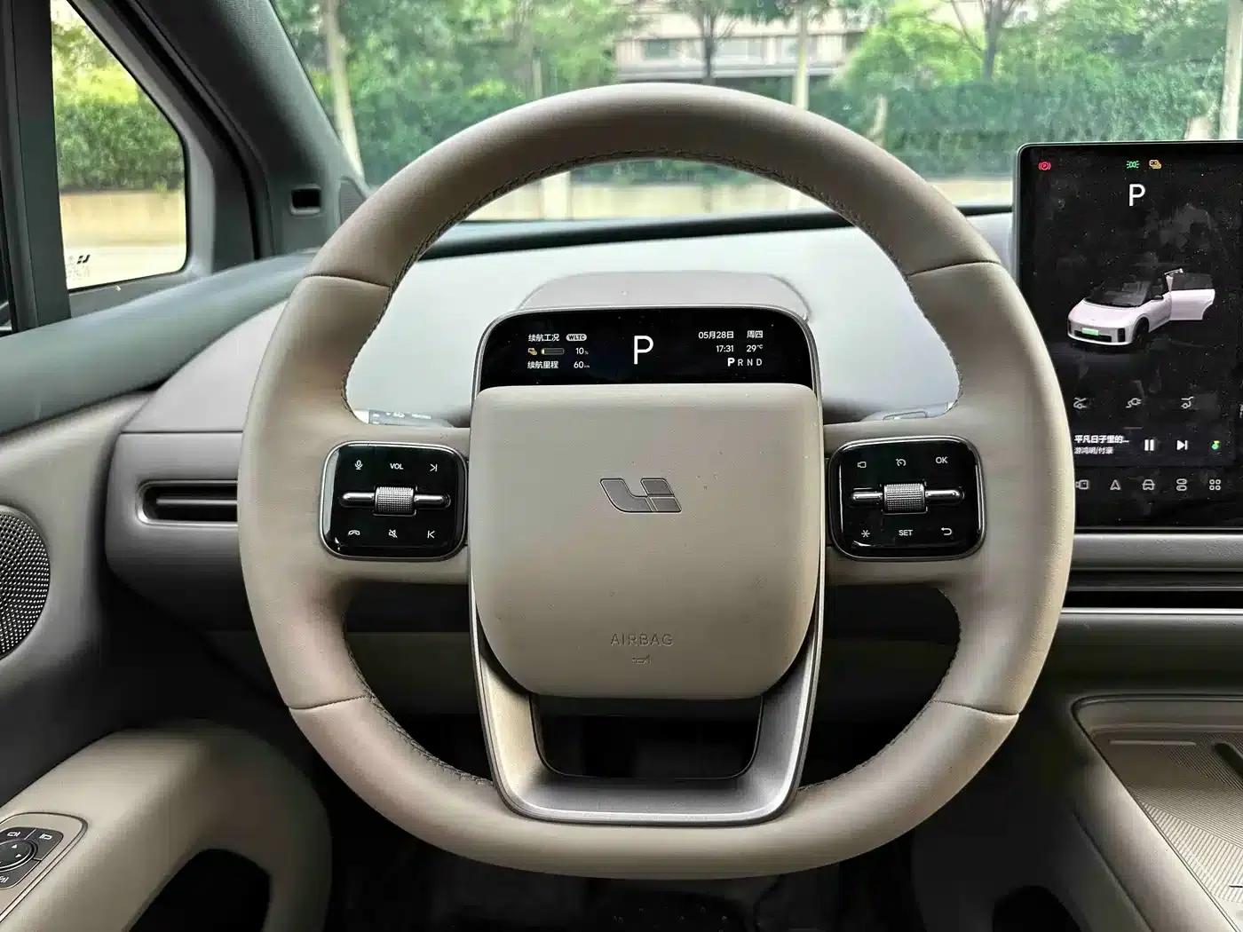 Li Auto i6 2025 Two-Wheel Drive Standard Edition — миниатюра 6