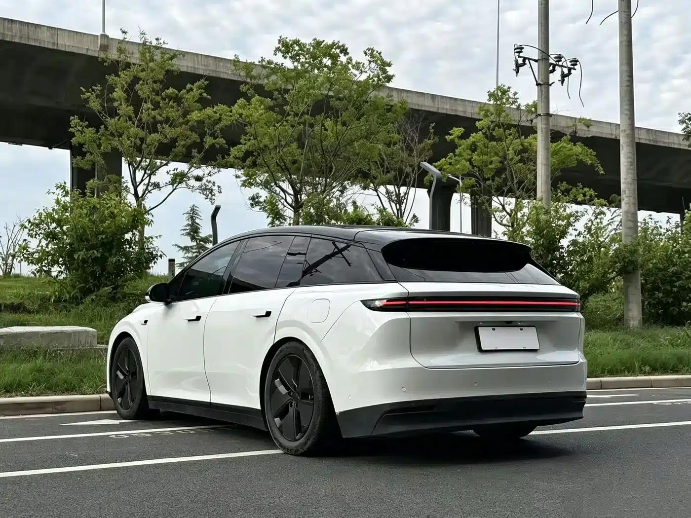 Li Auto i6 2025 Two-Wheel Drive Standard Edition — миниатюра 9