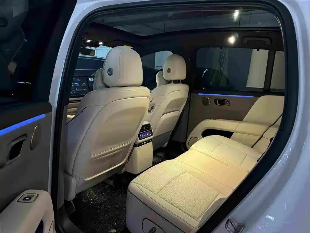 Li Auto i6 2025 Two-Wheel Drive Standard Edition — миниатюра 4