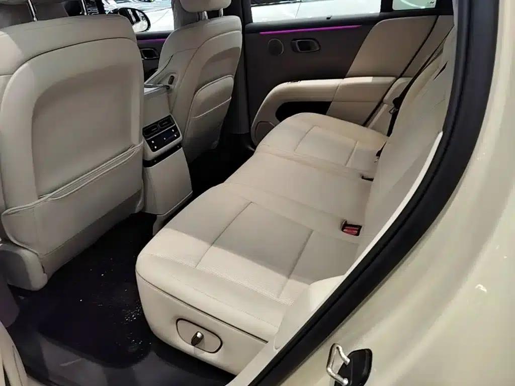 Li Auto i6 2025 Two-Wheel Drive Standard Edition — миниатюра 17