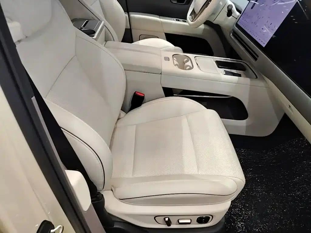 Li Auto i6 2025 Two-Wheel Drive Standard Edition — миниатюра 25