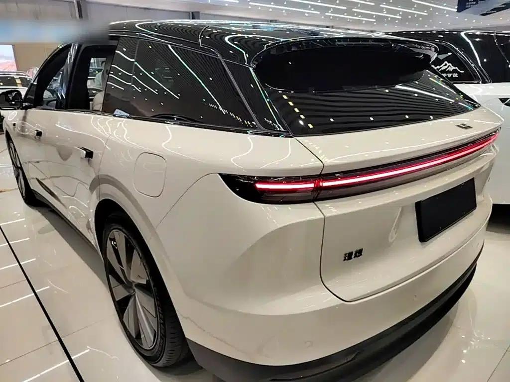 Li Auto i6 2025 Two-Wheel Drive Standard Edition — миниатюра 5