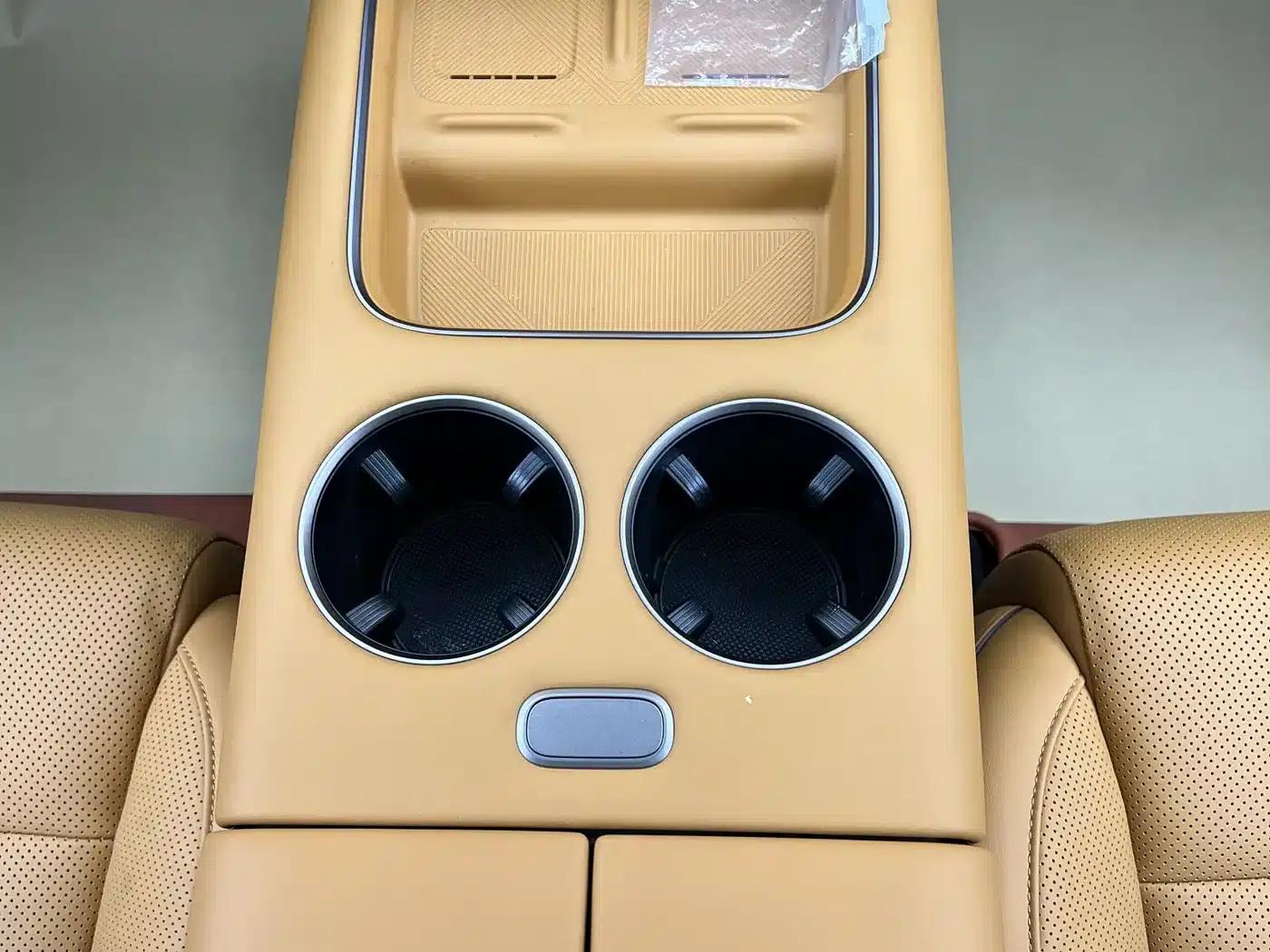 Li Auto i8 2025 Standard Edition — миниатюра 31