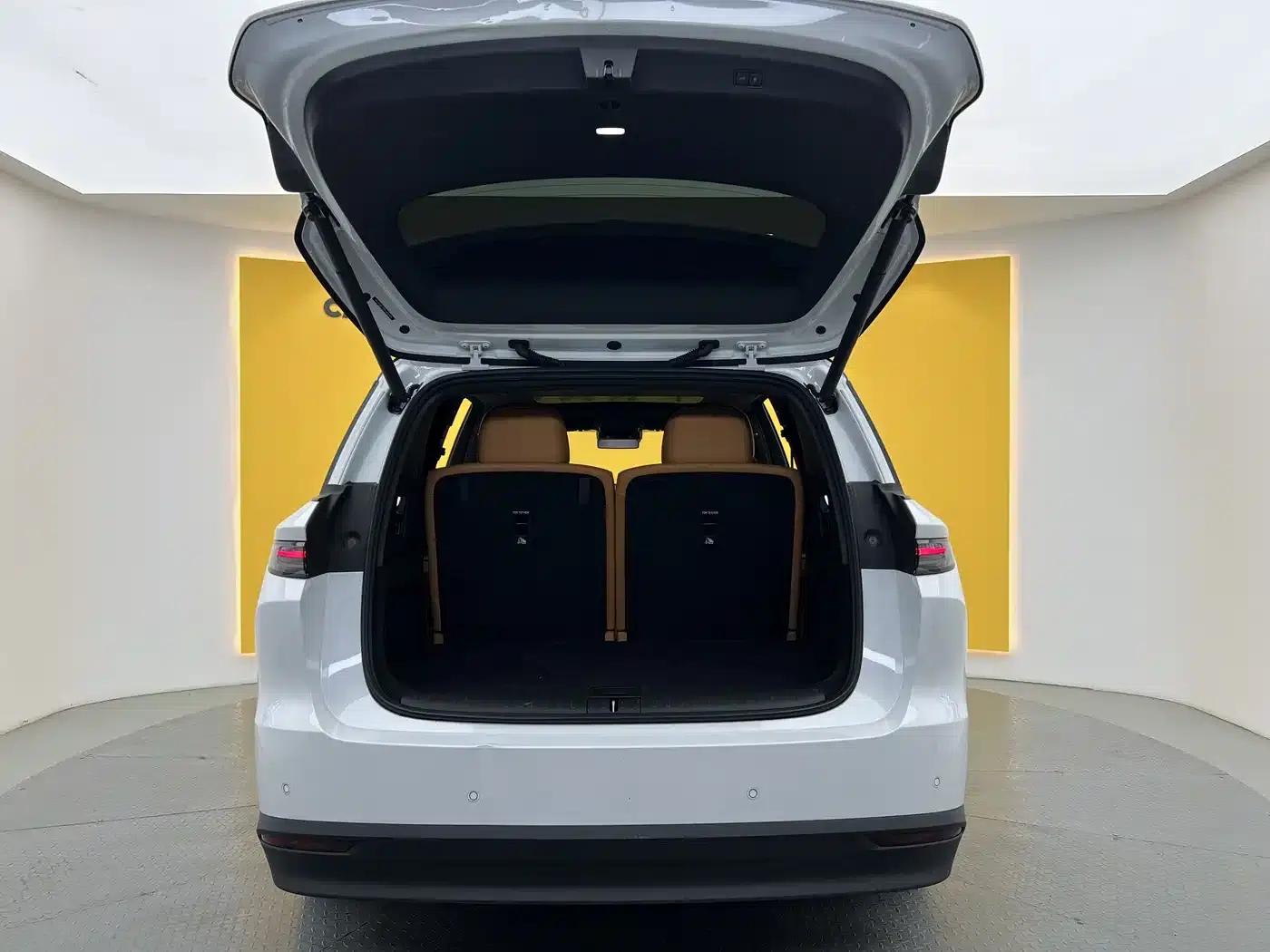 Li Auto i8 2025 Standard Edition — миниатюра 37