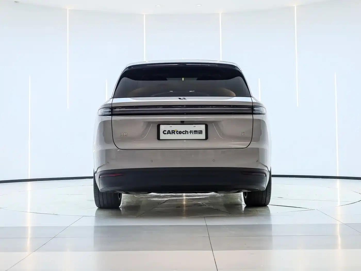 Li Auto i8 2025 Standard Edition — миниатюра 1