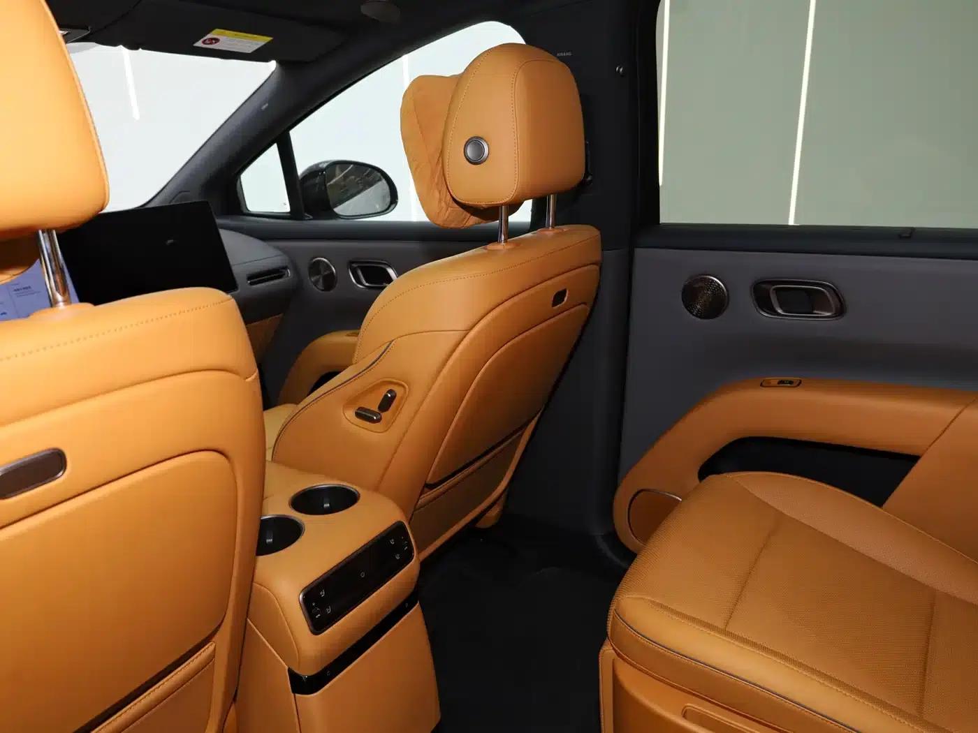 Li Auto i8 2025 Standard Edition — миниатюра 19