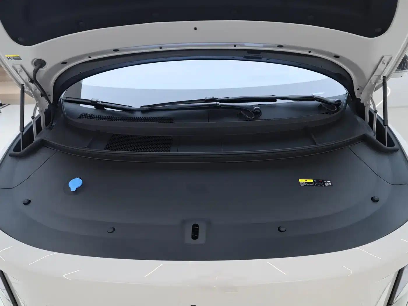 Li Auto i8 2025 Standard Edition — миниатюра 36