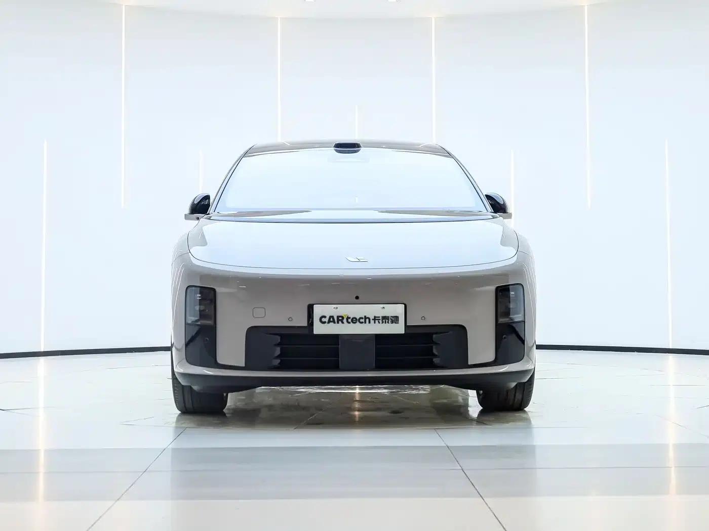 Li Auto i8 2025 Standard Edition — миниатюра 6