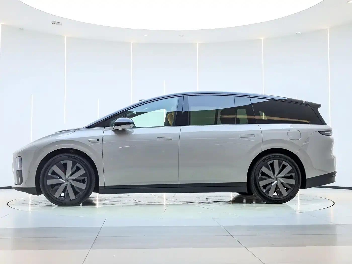 Li Auto i8 2025 Standard Edition — миниатюра 10