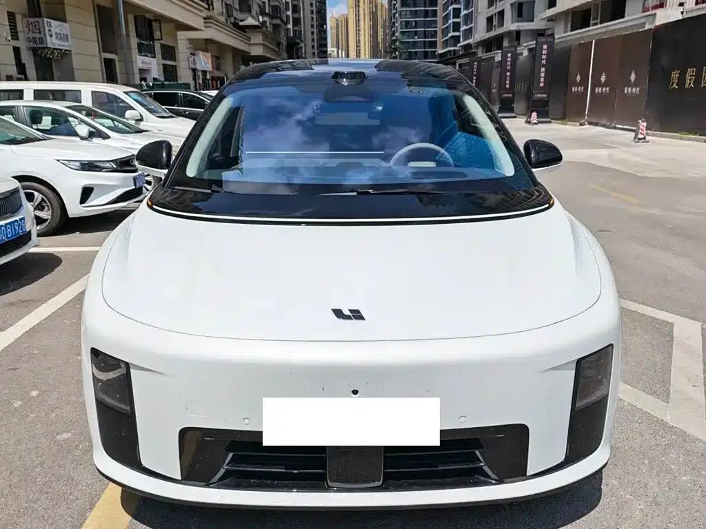 Li Auto i8 2025 Standard Edition — миниатюра 5