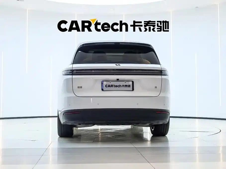 Li Auto i8 2025 Standard Edition — миниатюра 1