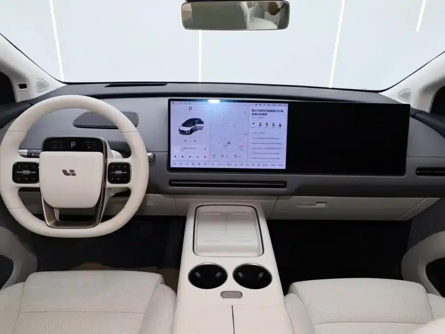 Li Auto i8 2025 Standard Edition — миниатюра 26