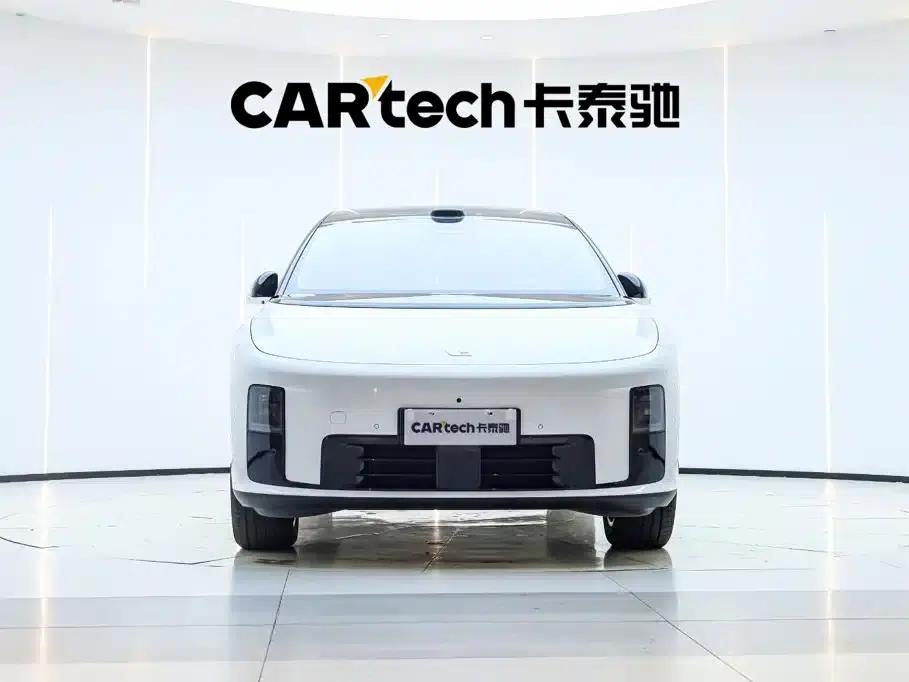 Li Auto i8 2025 Standard Edition — миниатюра 6