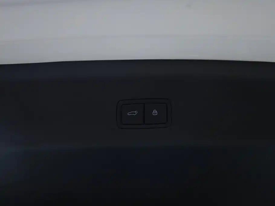 Li Auto i8 2025 Standard Edition — миниатюра 10