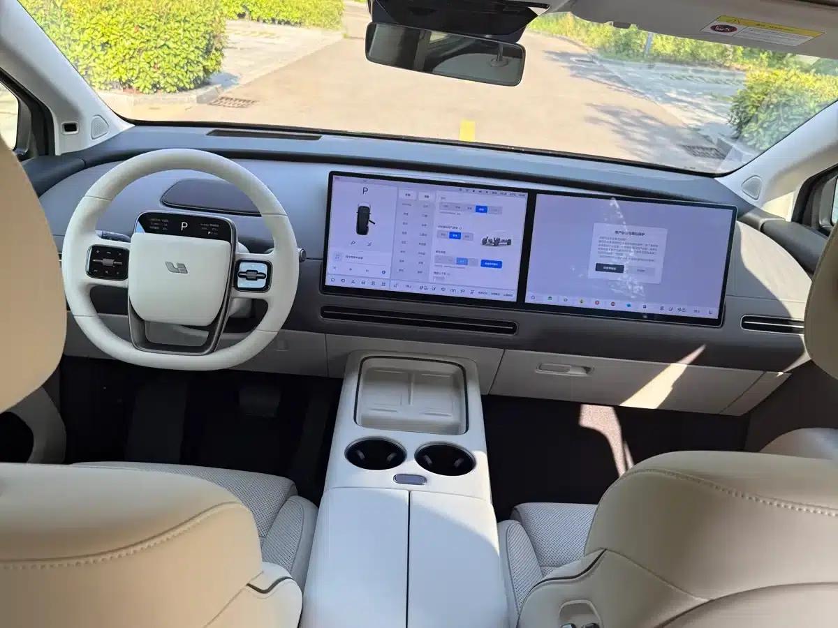Li Auto i8 2025 Standard Edition — миниатюра 15