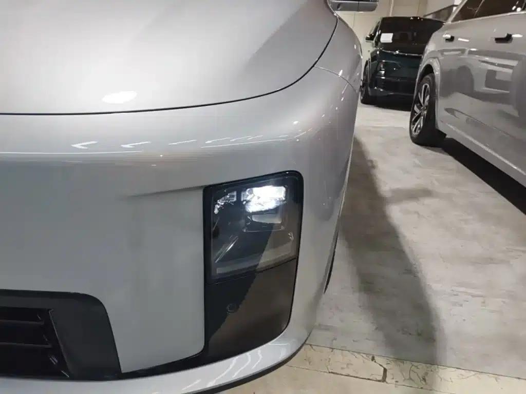 Li Auto i8 2025 Standard Edition — миниатюра 24