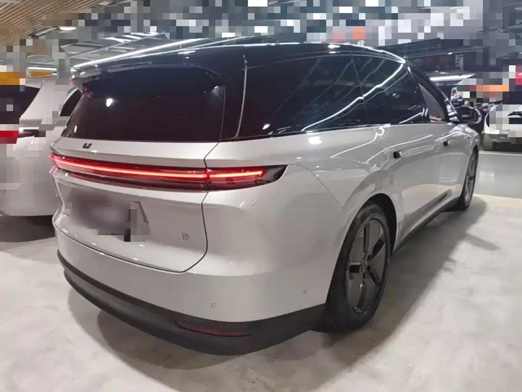 Li Auto i8 2025 Standard Edition — миниатюра 7