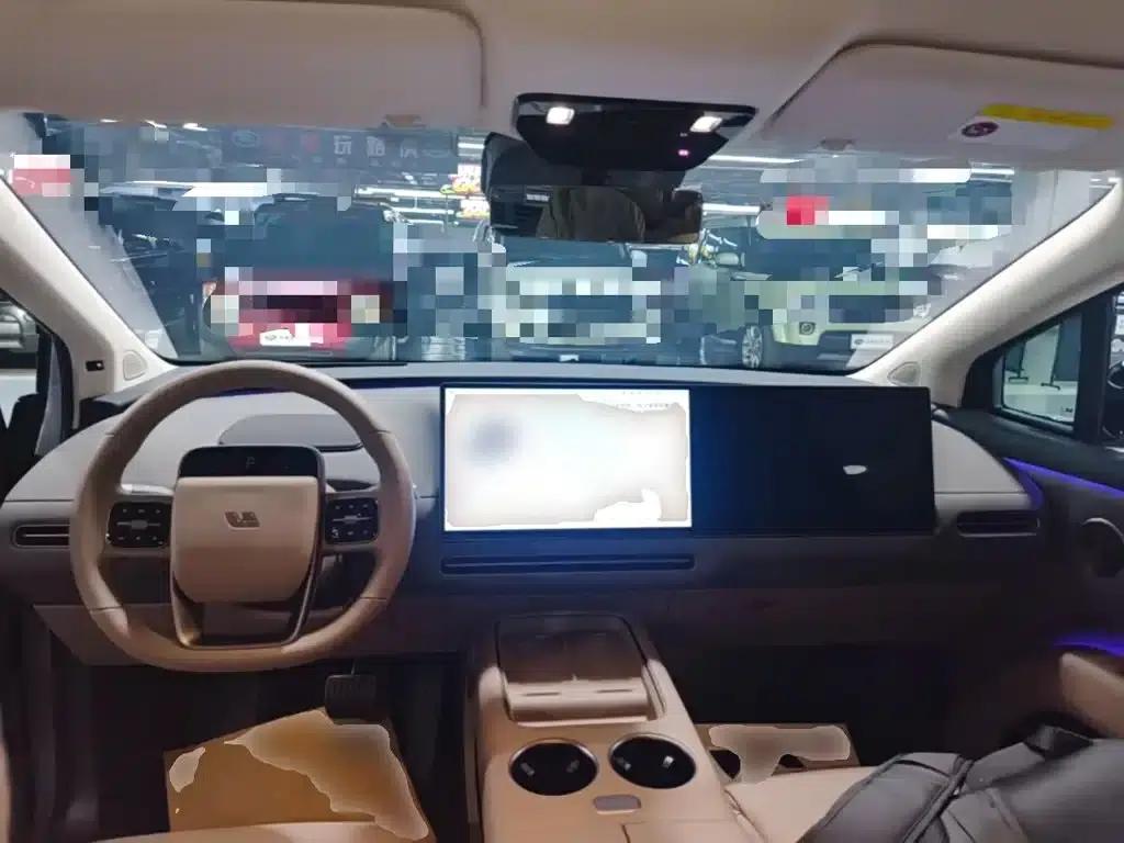 Li Auto i8 2025 Standard Edition — миниатюра 10