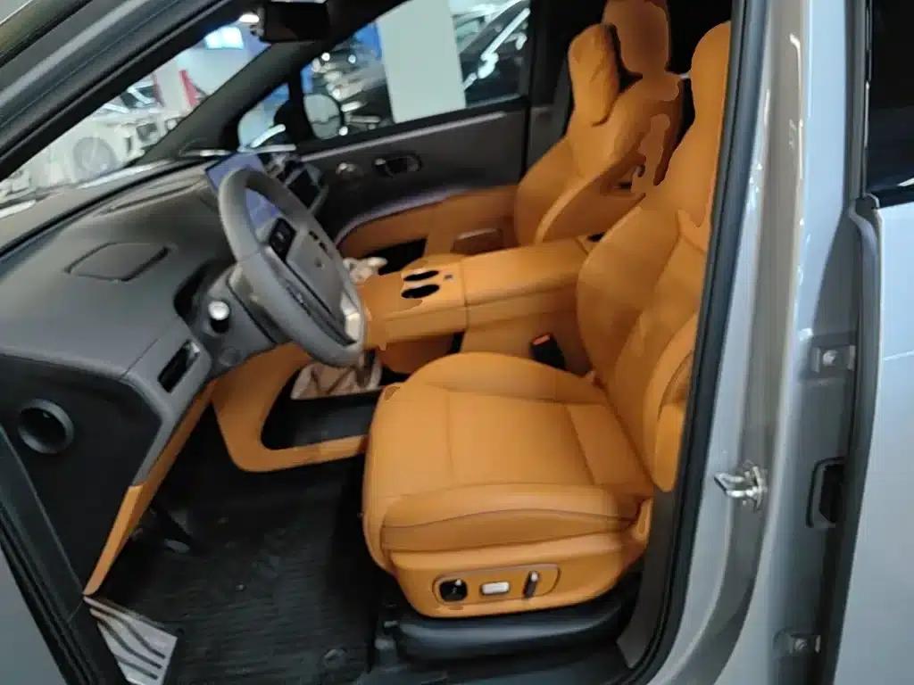 Li Auto i8 2025 Standard Edition — миниатюра 15