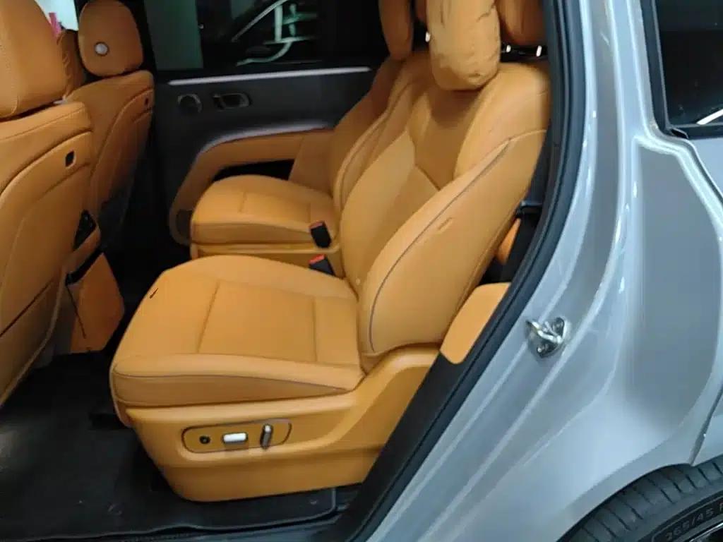 Li Auto i8 2025 Standard Edition — миниатюра 17