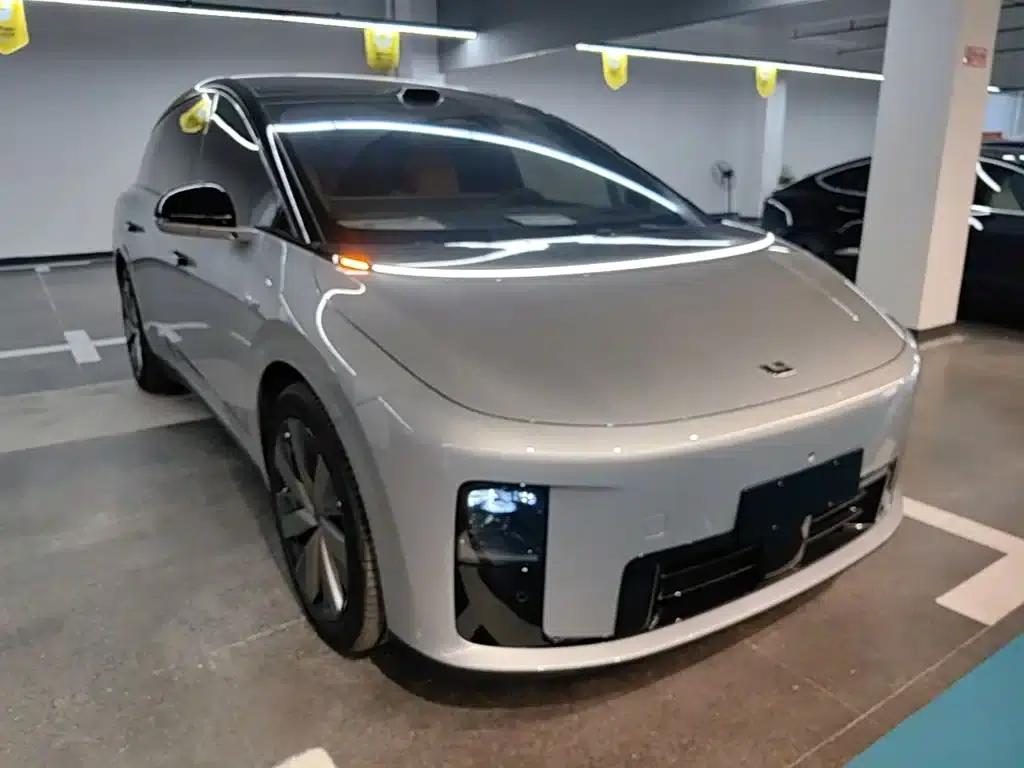 Li Auto i8 2025 Standard Edition — миниатюра 4