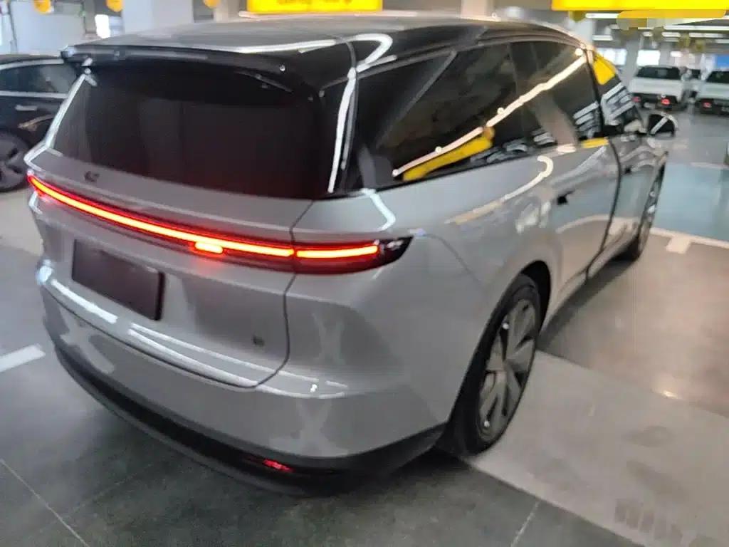 Li Auto i8 2025 Standard Edition — миниатюра 7