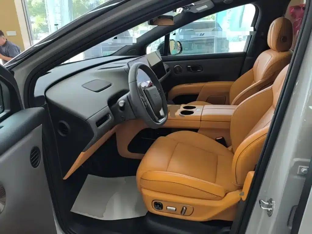Li Auto i8 2025 Standard Edition — миниатюра 15
