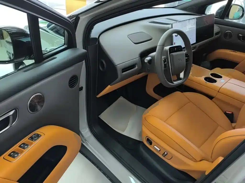 Li Auto i8 2025 Standard Edition — миниатюра 16
