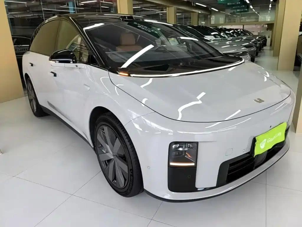 Li Auto i8 2025 Standard Edition — миниатюра 4