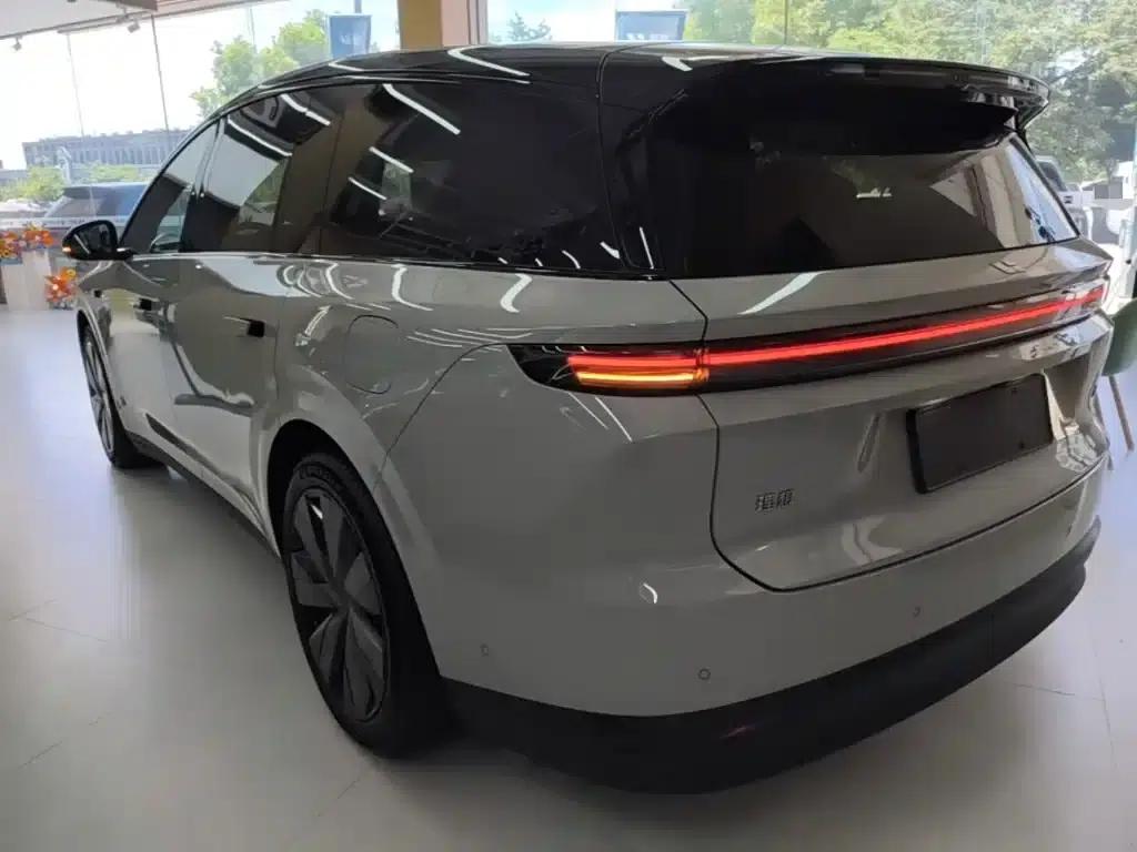 Li Auto i8 2025 Standard Edition — миниатюра 5