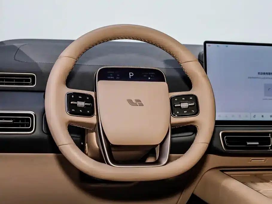 Li Auto MEGA 2025 Ultra Smart Renewal Edition — миниатюра 23