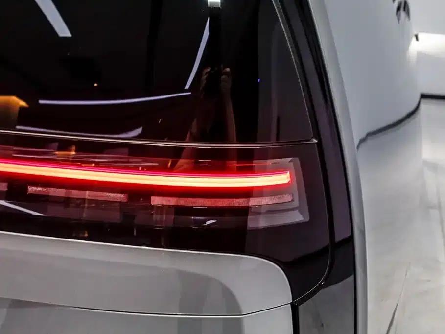 Li Auto MEGA 2025 Ultra Smart Renewal Edition — миниатюра 29