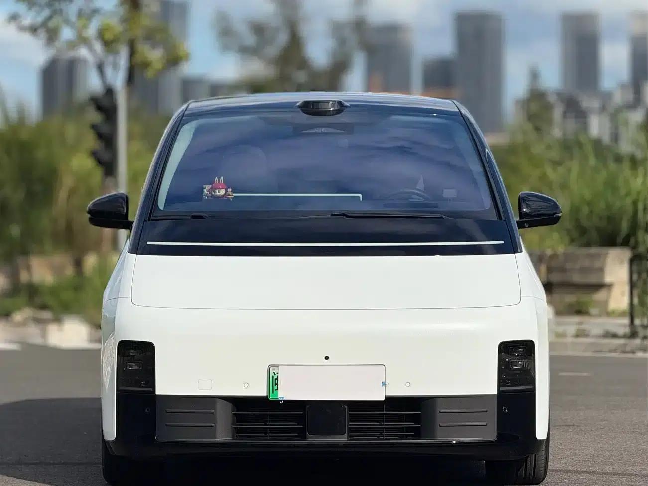 Li Auto MEGA 2025 Home Edition — миниатюра 2
