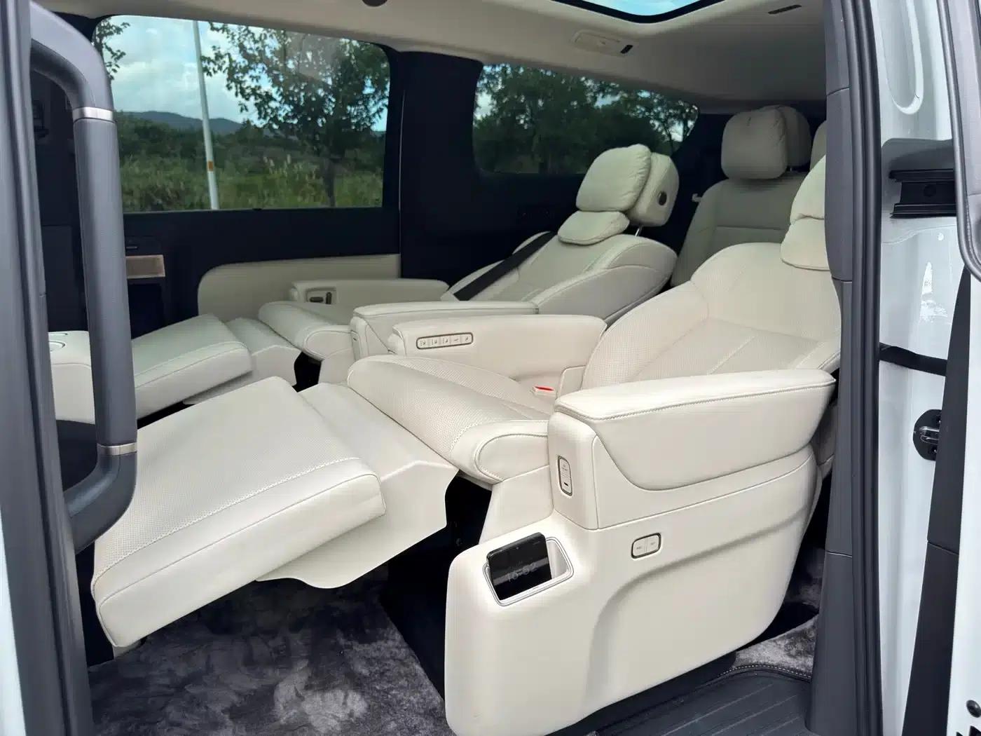 Li Auto MEGA 2025 Home Edition — миниатюра 20