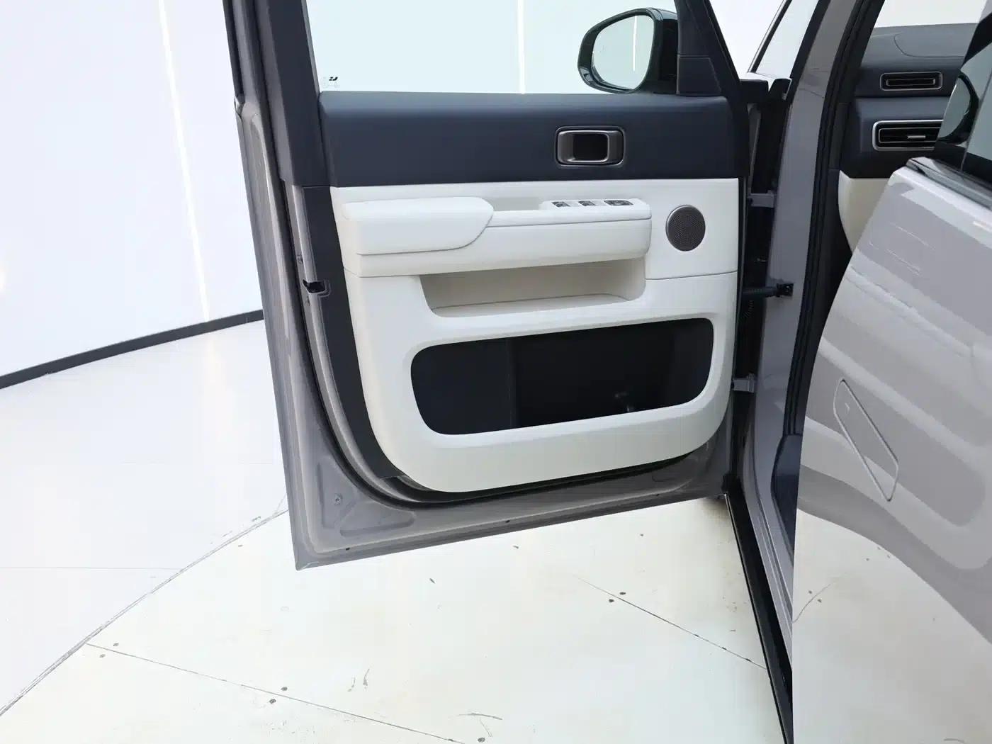 Li Auto MEGA 2025 Home Edition — миниатюра 11