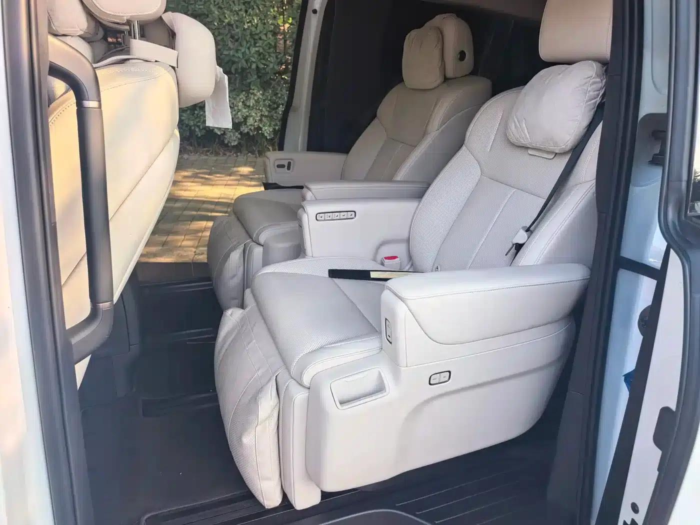 Li Auto MEGA 2025 Home Edition — миниатюра 4