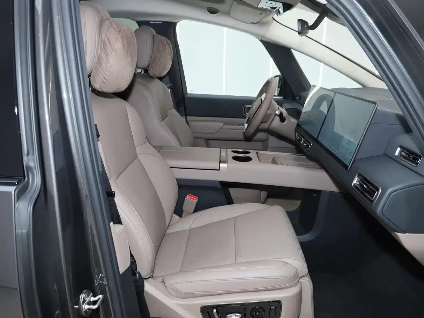 Li Auto MEGA 2025 Ultra Smart Renewal Edition — миниатюра 19
