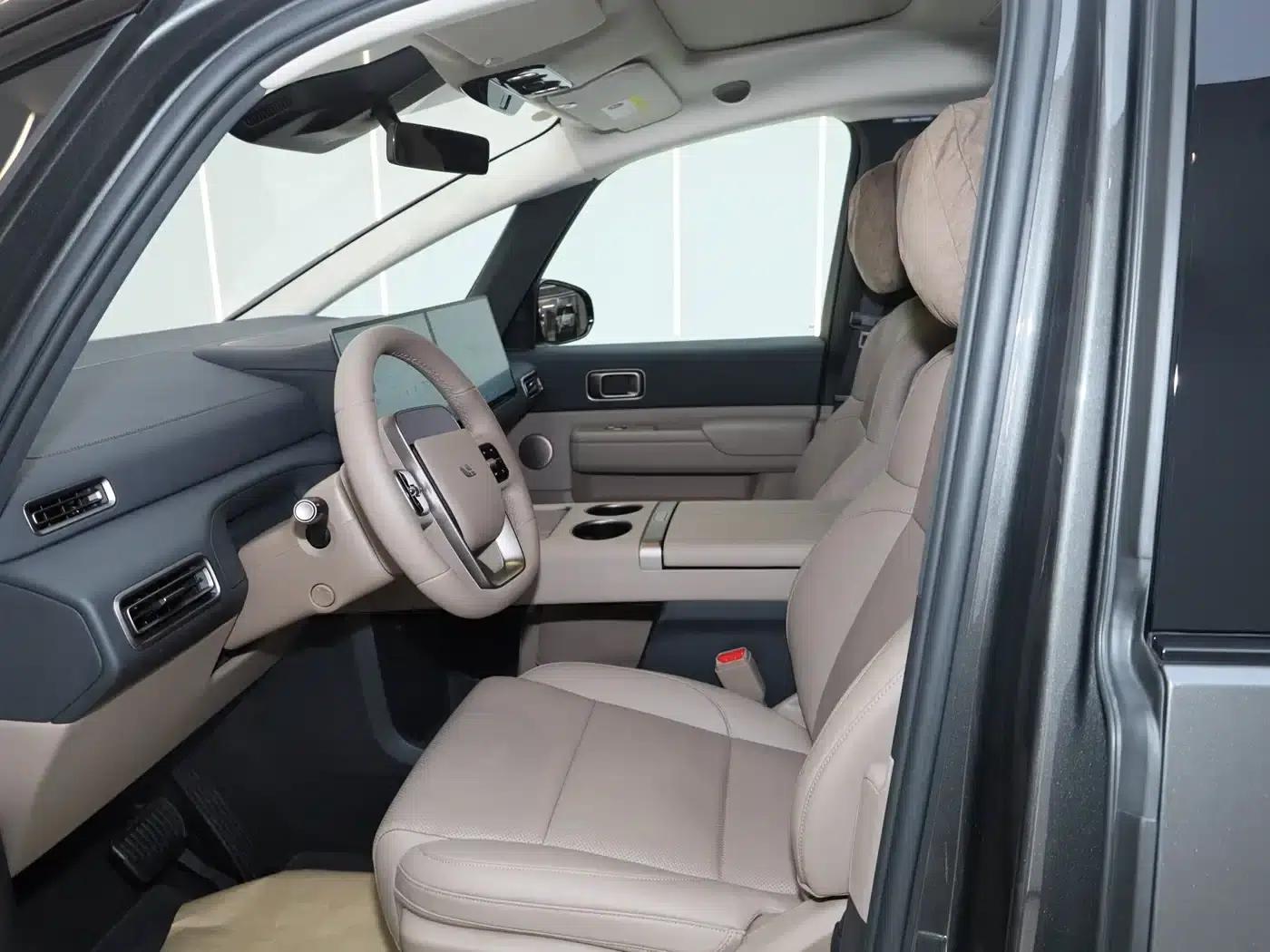 Li Auto MEGA 2025 Ultra Smart Renewal Edition — миниатюра 35
