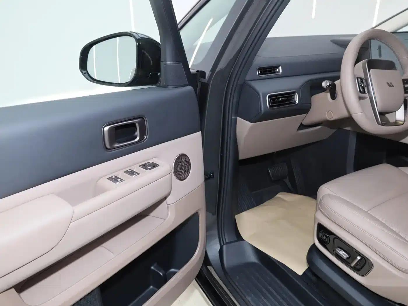 Li Auto MEGA 2025 Ultra Smart Renewal Edition — миниатюра 37