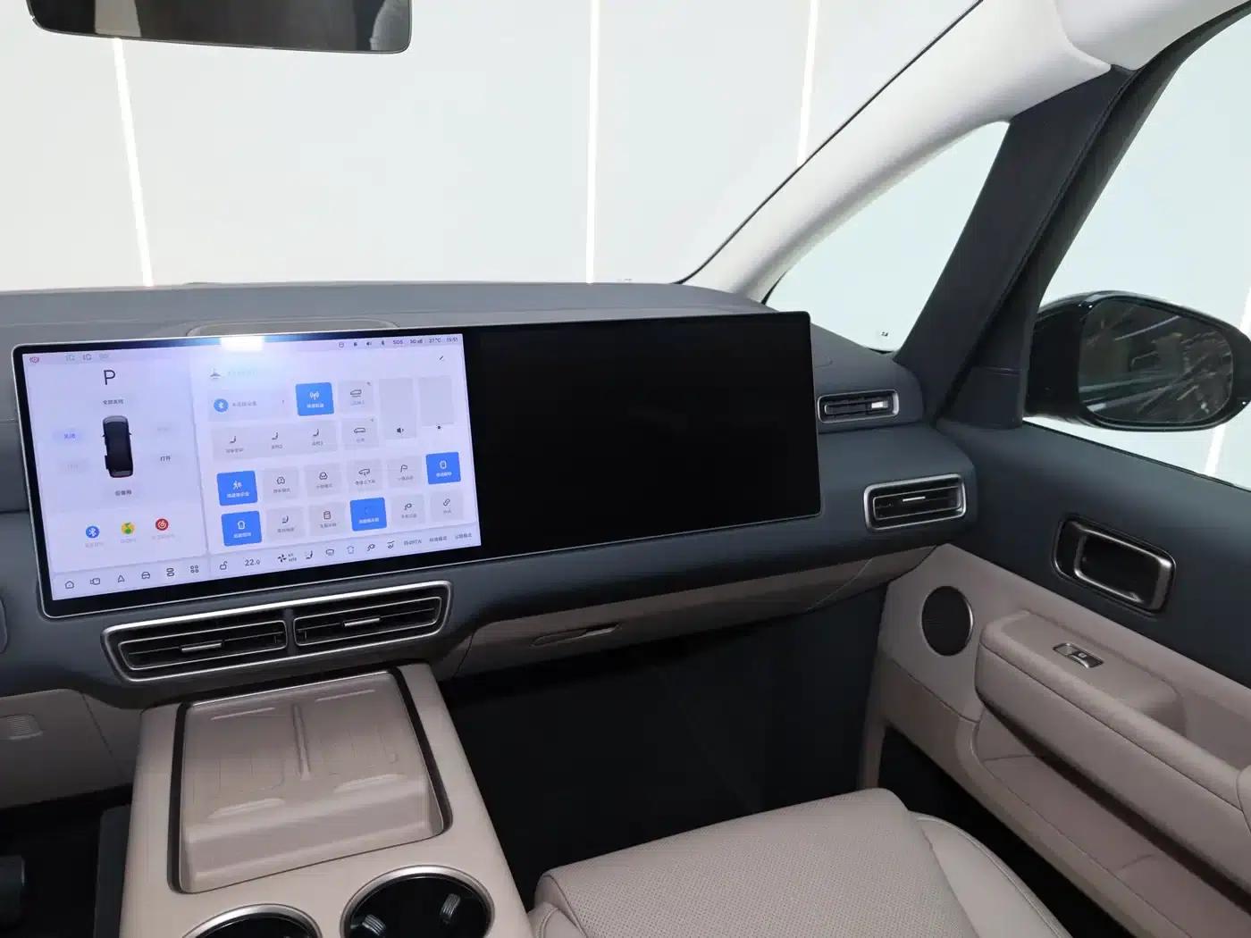 Li Auto MEGA 2025 Ultra Smart Renewal Edition — миниатюра 39