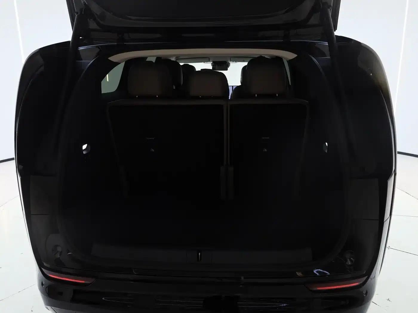 Li Auto MEGA 2025 Ultra Smart Renewal Edition — миниатюра 10