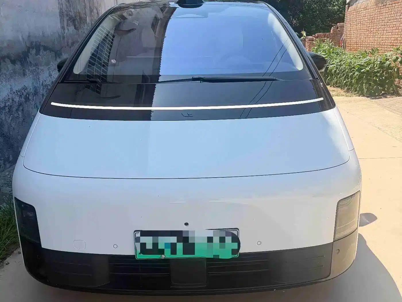 Li Auto MEGA 2025 Home Edition — миниатюра 2